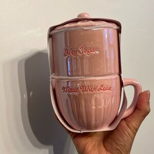 Cream and sugar Valentine’s Day set